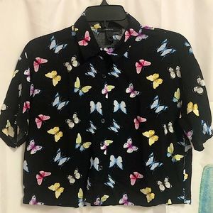 Small Forever 21 Butterfly Button-up Multicolored. NEVER WORN.